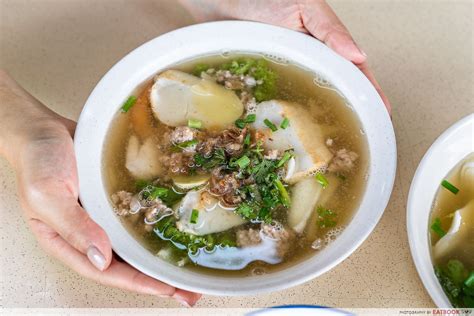  Teochew-Fischsuppe Mit Seetang Und Gebratenem Tofu – Ein Schmelztiegel Umami-Riquezza Und Saftiger Textur?