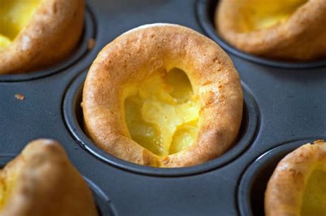  Yorkshire Pudding: Ein knuspriger Traum mit saftigem Inneren!